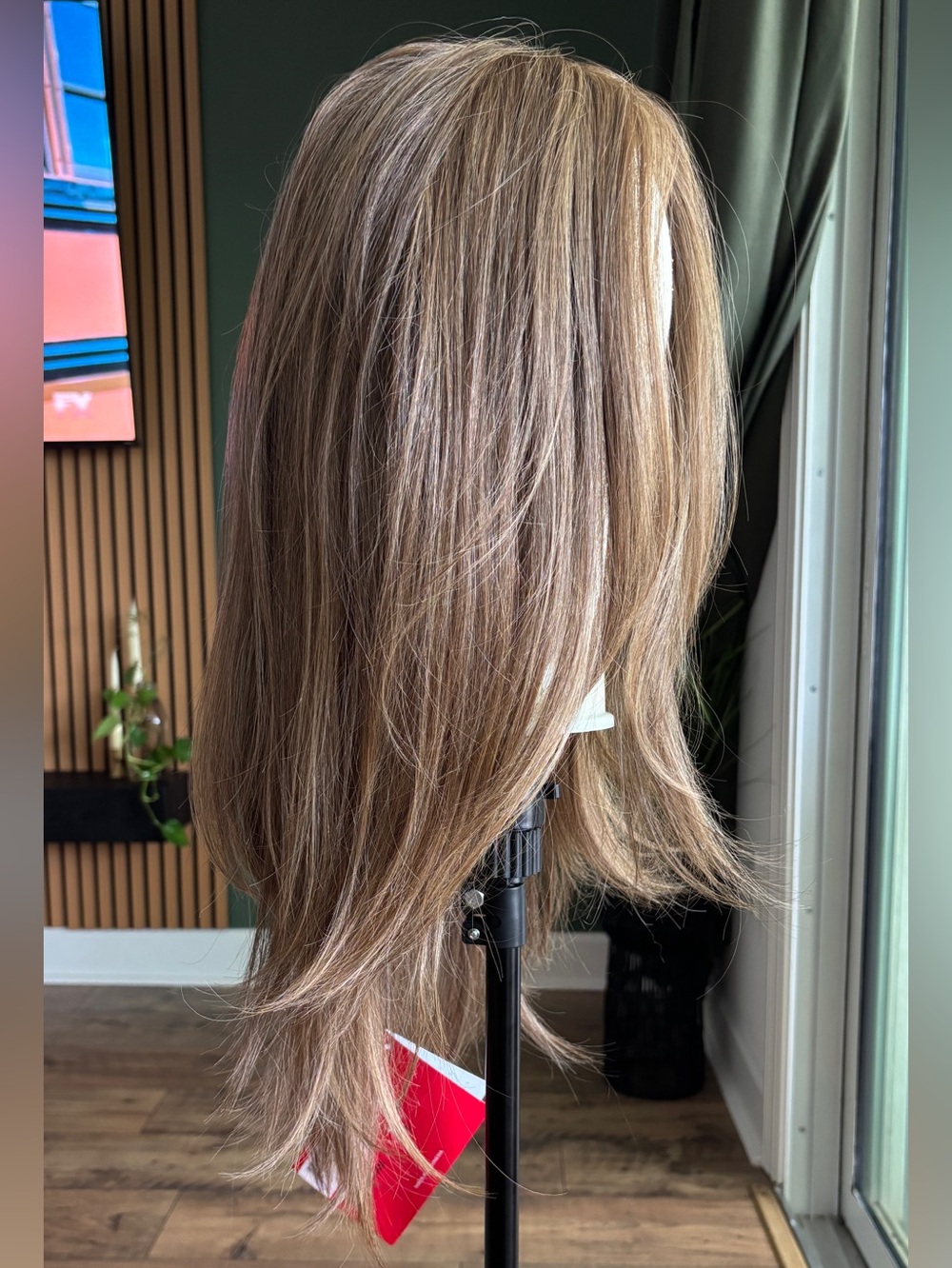 TressAllure Wig in Light Brown Blend (12R) - Picture 4 of 7